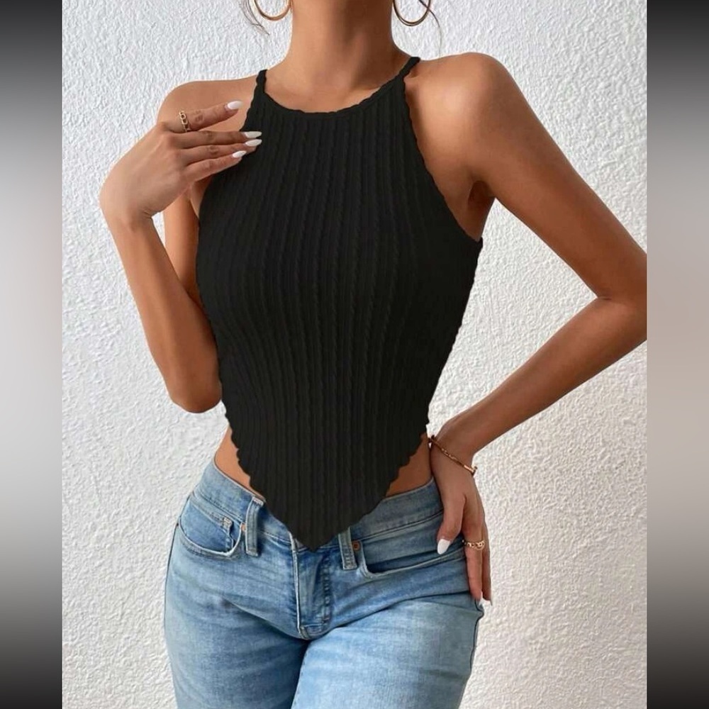 Halter Crop Tank 🌸 - Picture 9 of 9